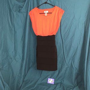 Short Sleeve Bodycon Dress!